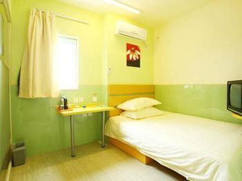 Home Inn Shanghai Shibei Industrial Park Changzhong Road Metro Station Baoshan (Yunnan) Exterior foto